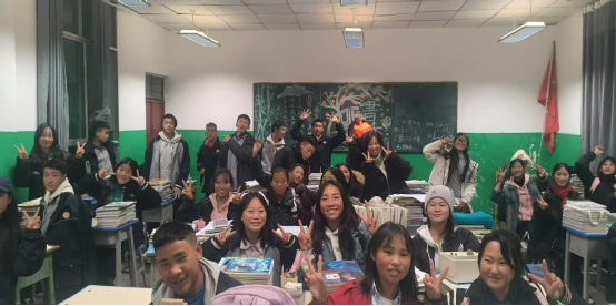 青春筑夢傳薪火，歲月留香育棟梁——21級地理科學2班王靈藝教學演示用品賞析